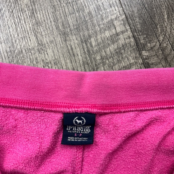 Vintage Y2K PINK Victoria’s Secret Embellished Rhinestone Cropped Sweatpants - Picture 7 of 10